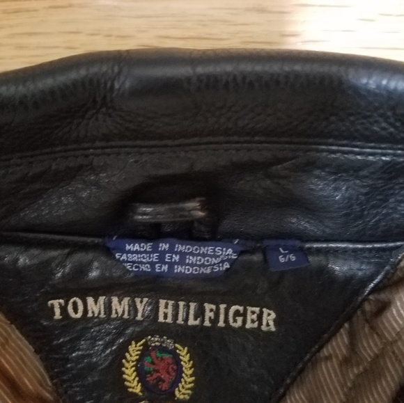 Large Men's Tommy Hilfiger Leather Coat - Picture 4 of 8